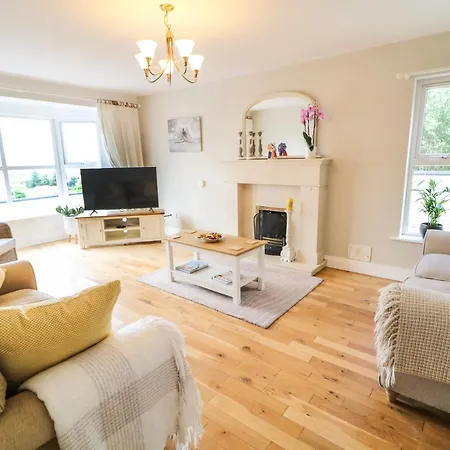 12 Hillview
